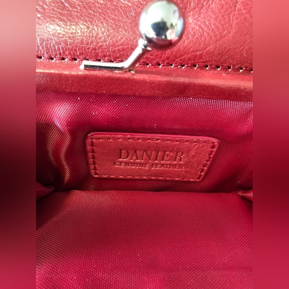 Danier Leather clutch red leather - Picture 5 of 6